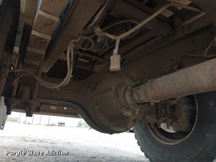 image for item DU3116 2005 GMC C7500 forestry bucket truck