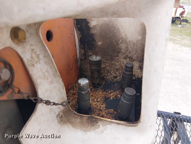 image for item DU3116 2005 GMC C7500 forestry bucket truck