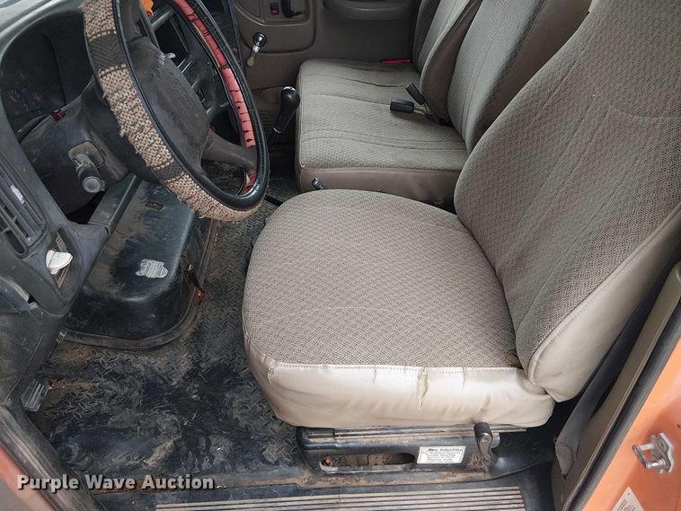 image for item DU3116 2005 GMC C7500 forestry bucket truck