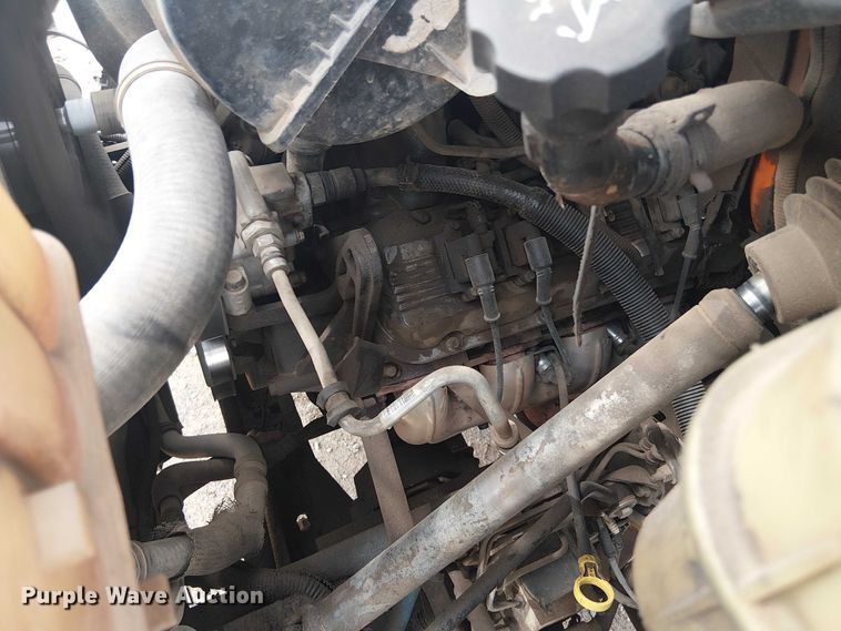 image for item DU3116 2005 GMC C7500 forestry bucket truck