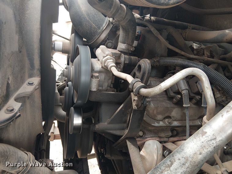 image for item DU3116 2005 GMC C7500 forestry bucket truck