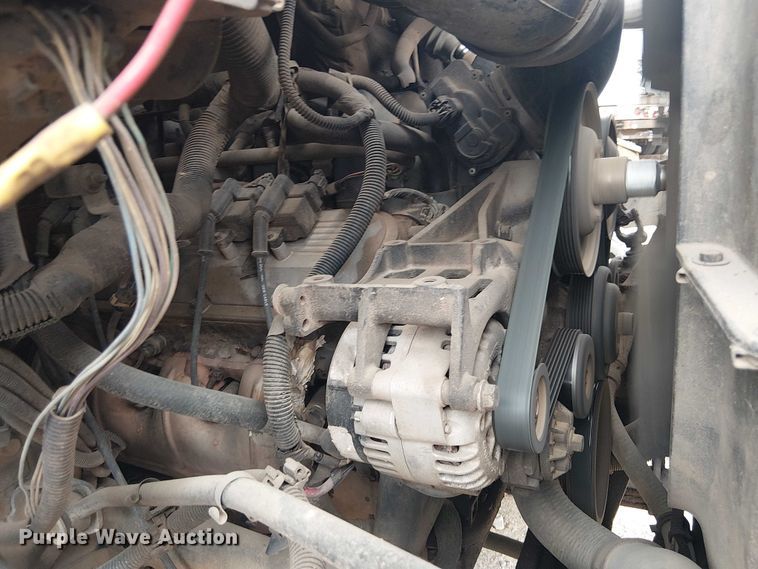 image for item DU3116 2005 GMC C7500 forestry bucket truck