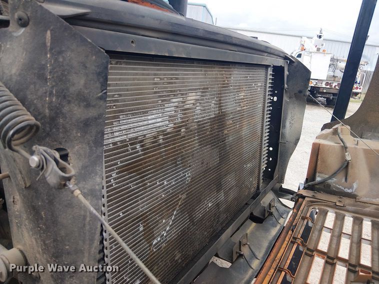 image for item DU3116 2005 GMC C7500 forestry bucket truck