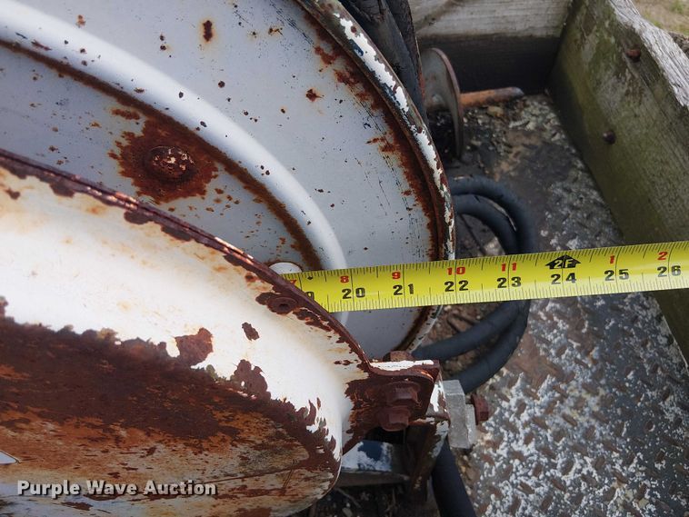 image for item DU3118 2000 Ford F750 digger derrick truck