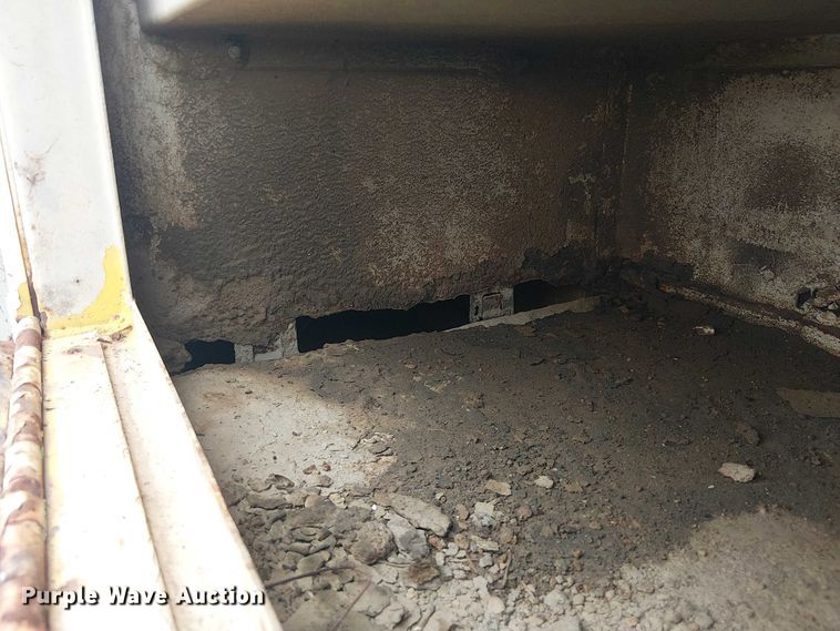 image for item DU3119 1988 Ford F800 digger derrick truck