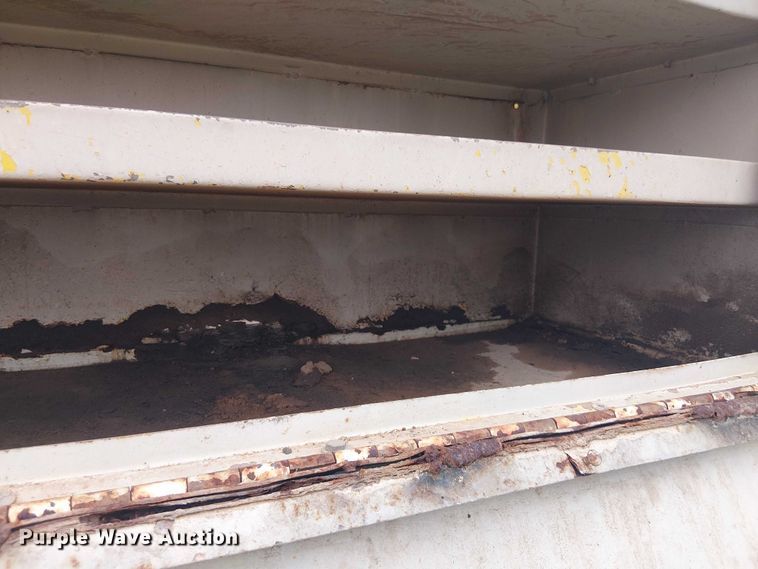 image for item DU3119 1988 Ford F800 digger derrick truck