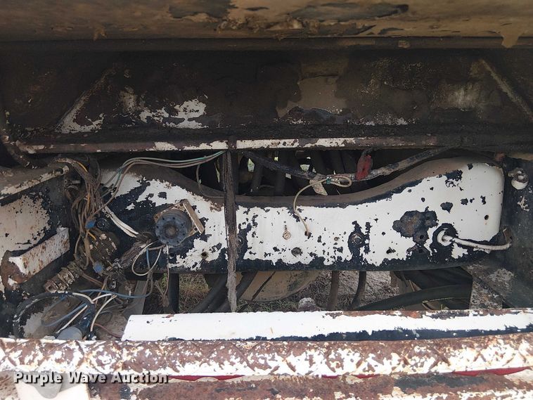 image for item DU3119 1988 Ford F800 digger derrick truck