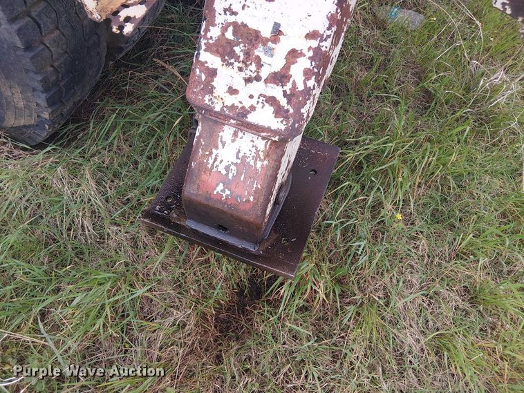 image for item DU3119 1988 Ford F800 digger derrick truck