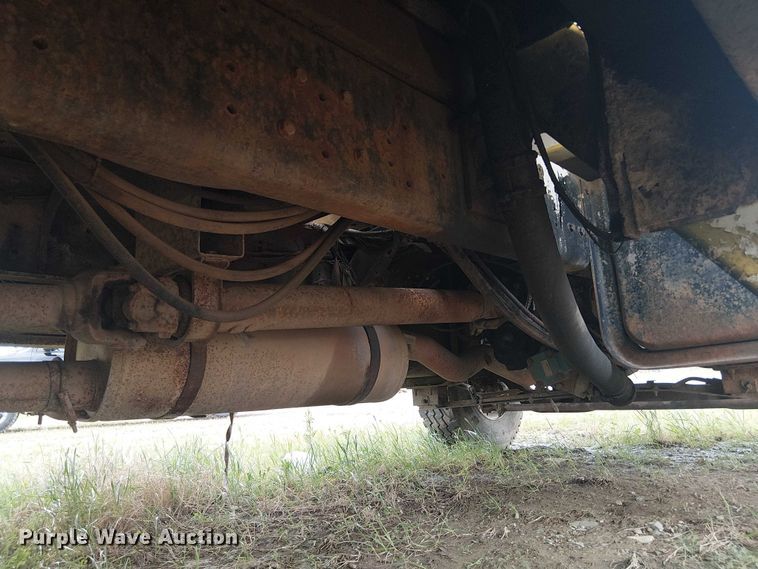 image for item DU3119 1988 Ford F800 digger derrick truck