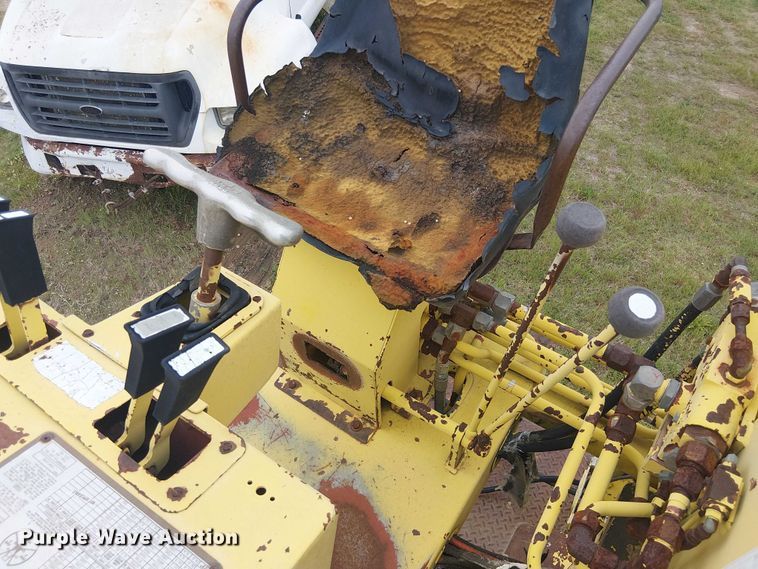 image for item DU3119 1988 Ford F800 digger derrick truck