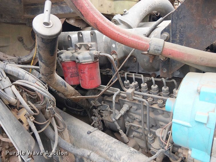 image for item DU3119 1988 Ford F800 digger derrick truck