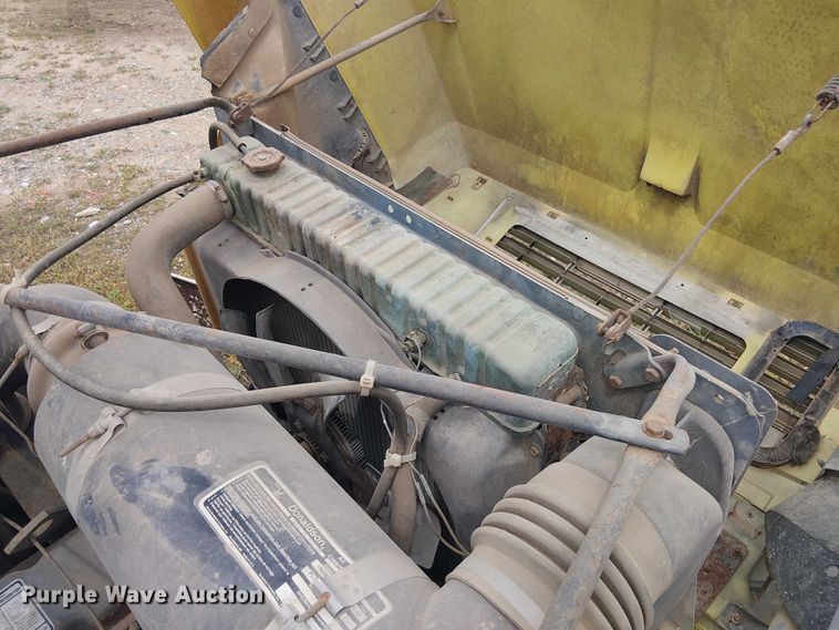 image for item DU3119 1988 Ford F800 digger derrick truck