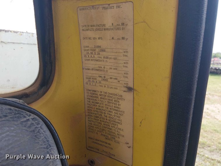 image for item DU3119 1988 Ford F800 digger derrick truck