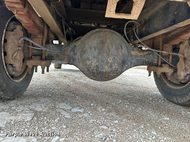 image for item DV0888 2001 International 4700 