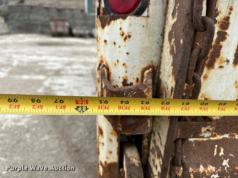 image for item DV0888 2001 International 4700 