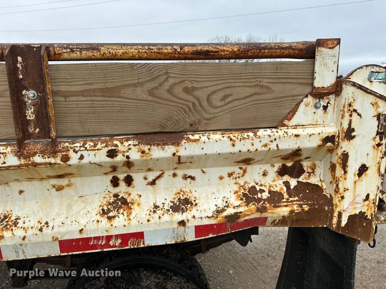 image for item DV0888 2001 International 4700 