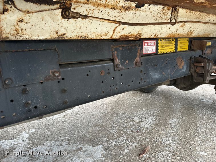 image for item DV0888 2001 International 4700 