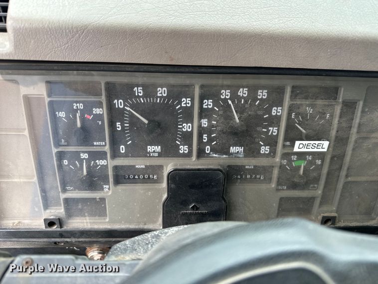 image for item DV0888 2001 International 4700 