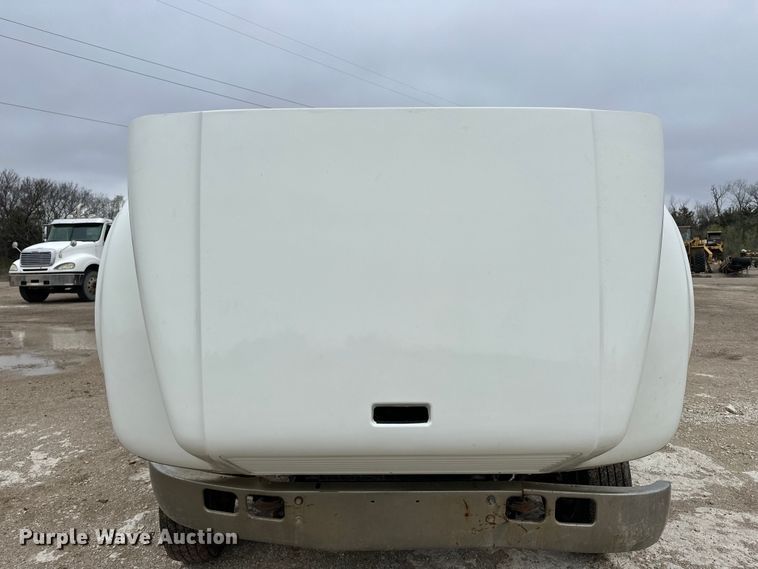 image for item DV0888 2001 International 4700 