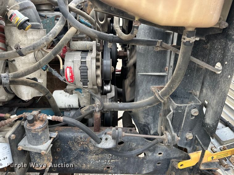 image for item DV0888 2001 International 4700 