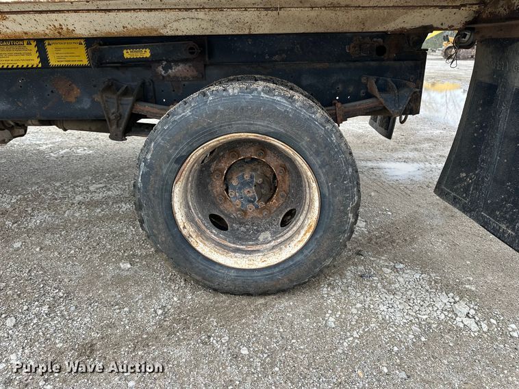 image for item DV0888 2001 International 4700 