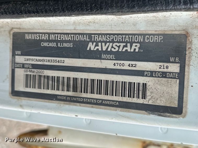 image for item DV0888 2001 International 4700 