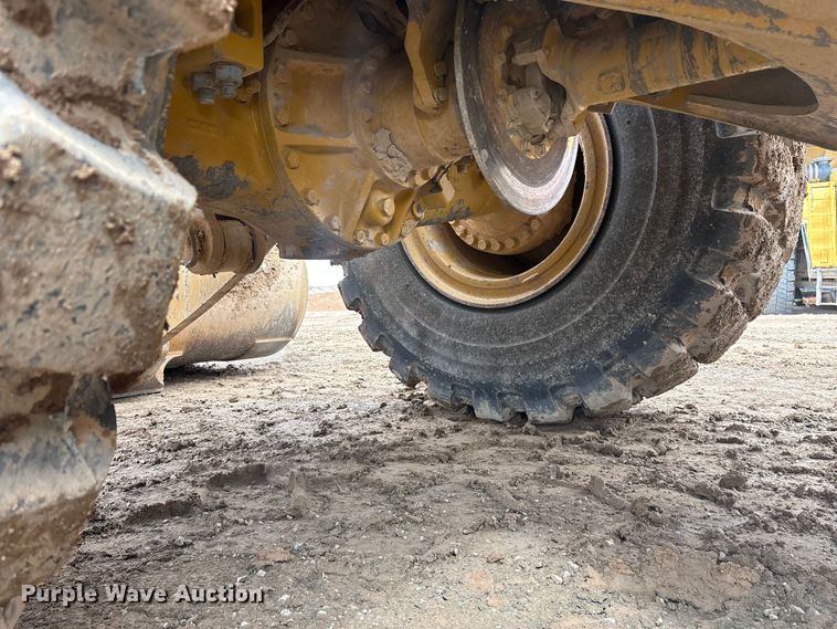 image for item DW1282 2020 Caterpillar 982M wheel loader