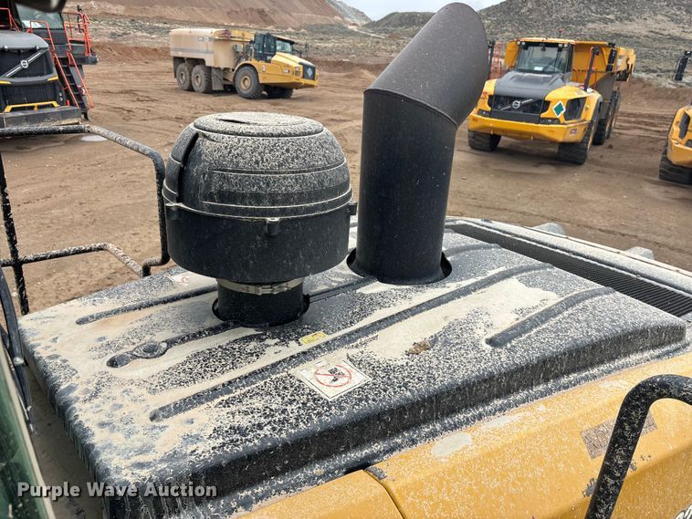 image for item DW1282 2020 Caterpillar 982M wheel loader