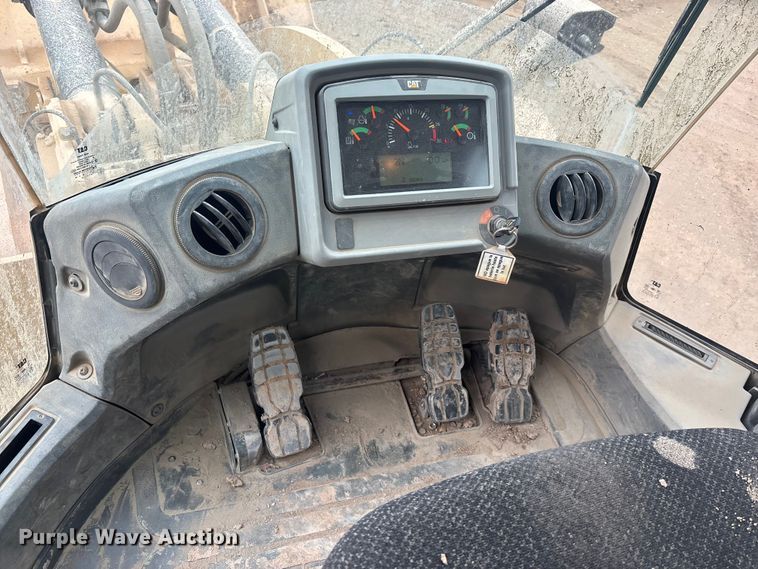 image for item DW1282 2020 Caterpillar 982M wheel loader