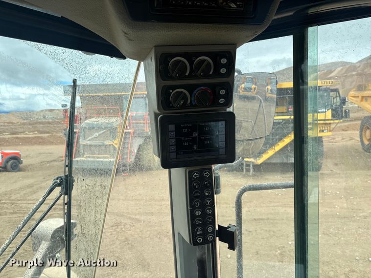 image for item DW1282 2020 Caterpillar 982M wheel loader