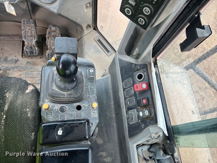 image for item DW1282 2020 Caterpillar 982M wheel loader