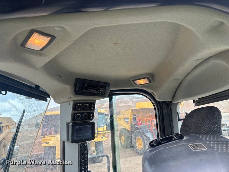 image for item DW1282 2020 Caterpillar 982M wheel loader