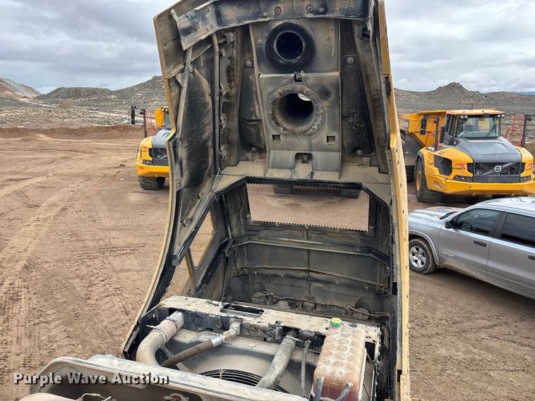 image for item DW1282 2020 Caterpillar 982M wheel loader