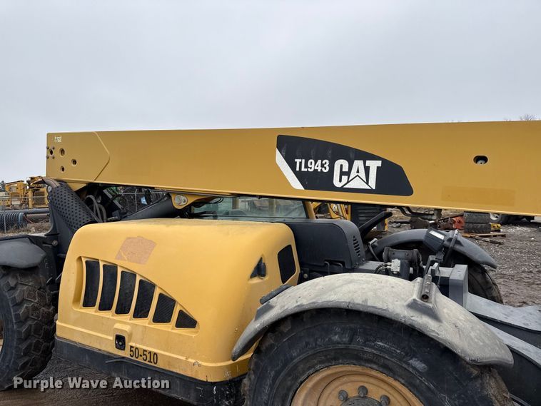 image for item DZ4396 2009 Caterpillar TL943 telehandler