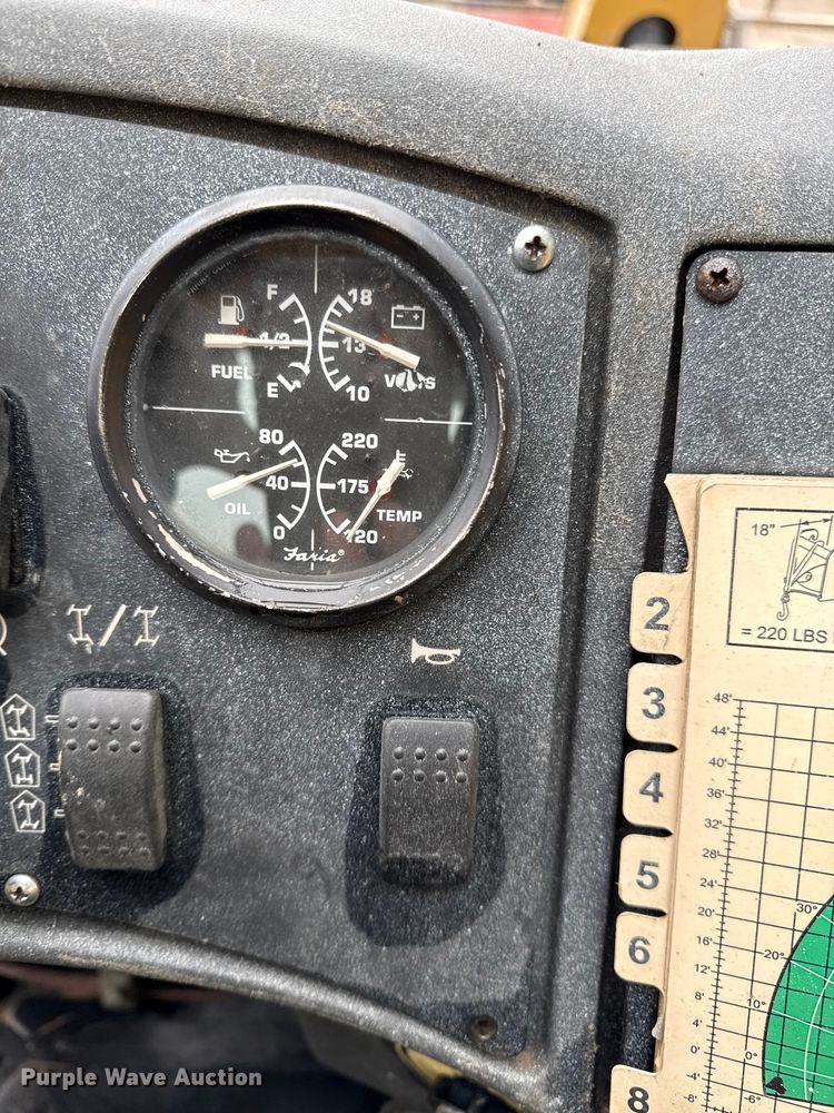 image for item DZ4396 2009 Caterpillar TL943 telehandler