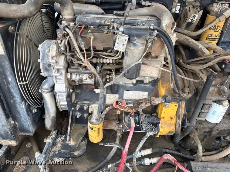 image for item DZ4396 2009 Caterpillar TL943 telehandler