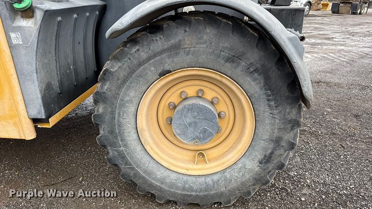 image for item DZ4396 2009 Caterpillar TL943 telehandler