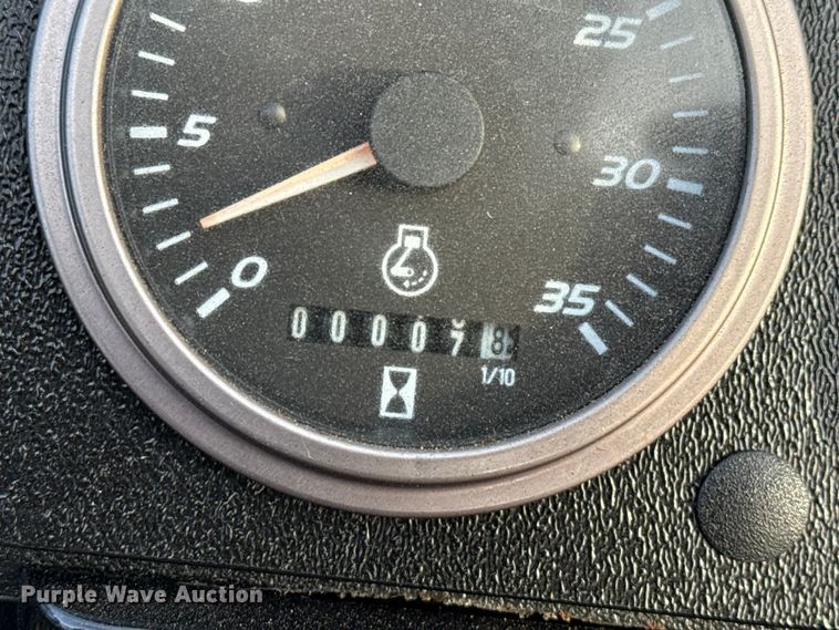 image for item DZ5364 2006 Ditch Witch JT1220 Mach 1 directional boring unit