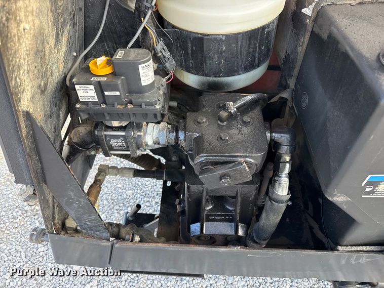 image for item DZ5364 2006 Ditch Witch JT1220 Mach 1 directional boring unit