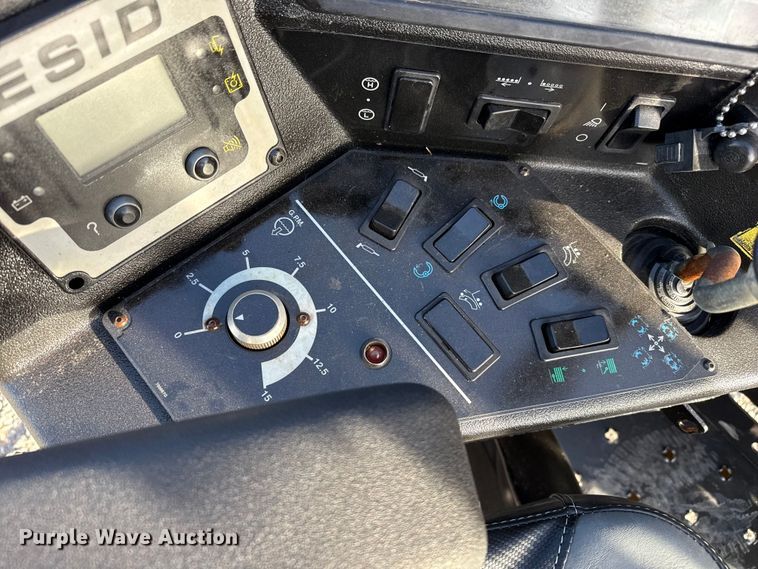 image for item DZ5365 2008 Ditch Witch JT1220 Mach 1 directional boring unit