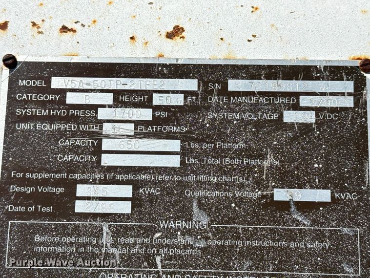 image for item DZ5422 2000 International 4900 bucket truck