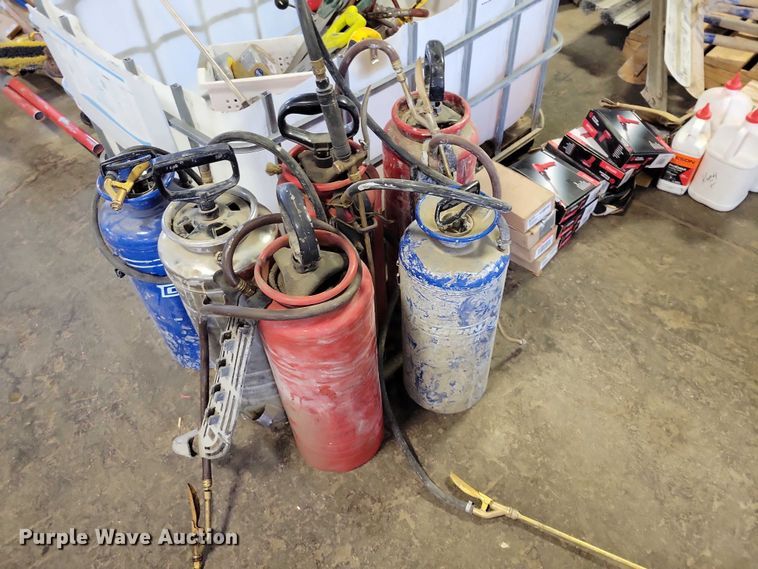 image for item DZ6988 Concrete equipment