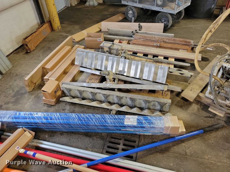 image for item DZ6988 Concrete equipment