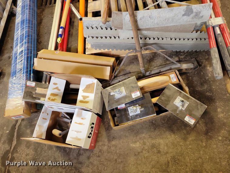 image for item DZ6988 Concrete equipment