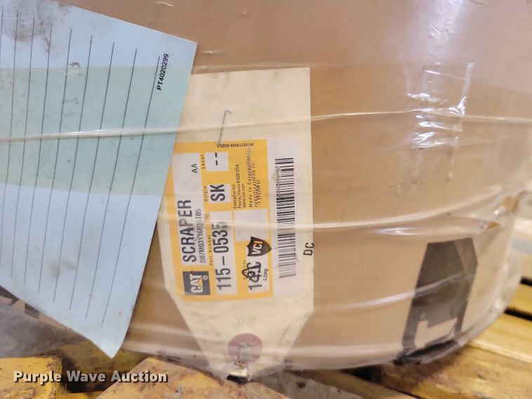 image for item DZ6989 Caterpillar motor grader parts