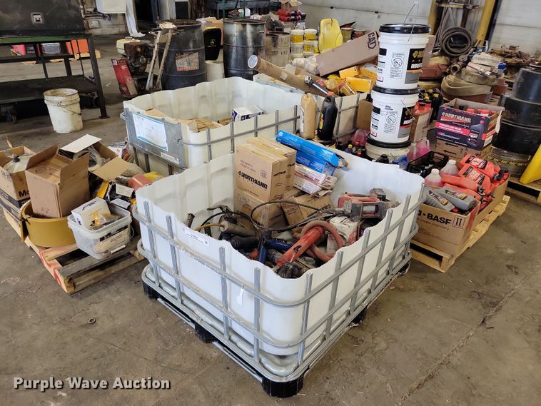 image for item DZ6992 Maintenance equipment