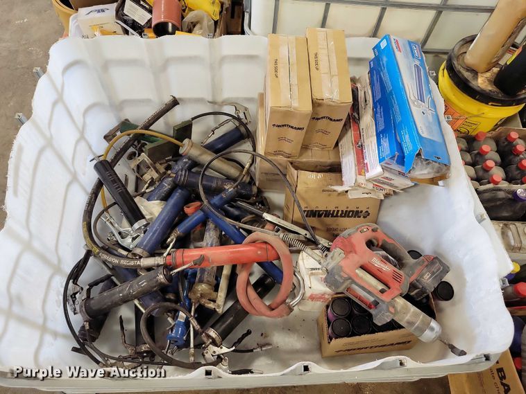 image for item DZ6992 Maintenance equipment