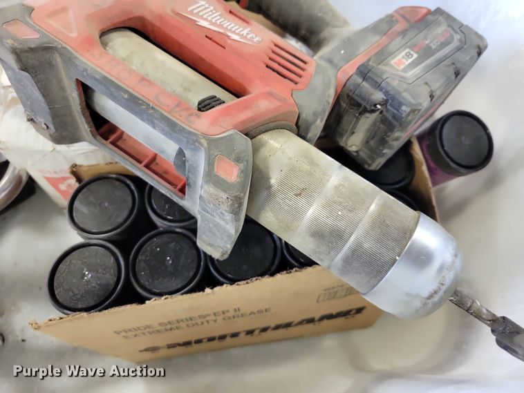 image for item DZ6992 Maintenance equipment