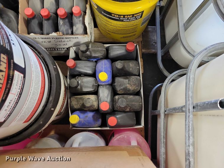 image for item DZ6992 Maintenance equipment