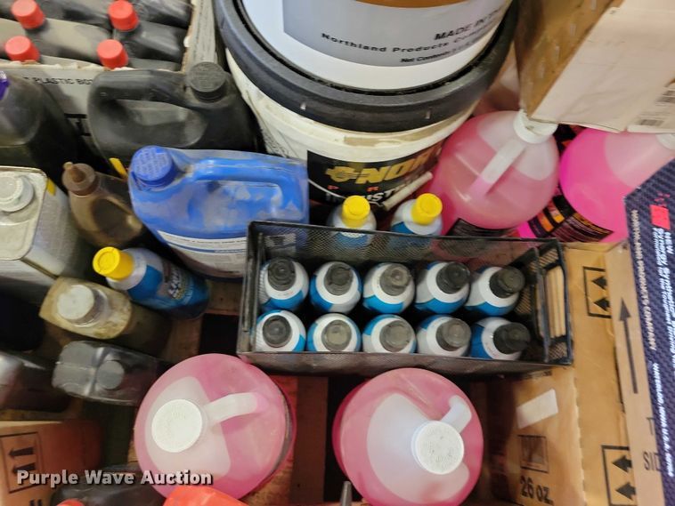 image for item DZ6992 Maintenance equipment